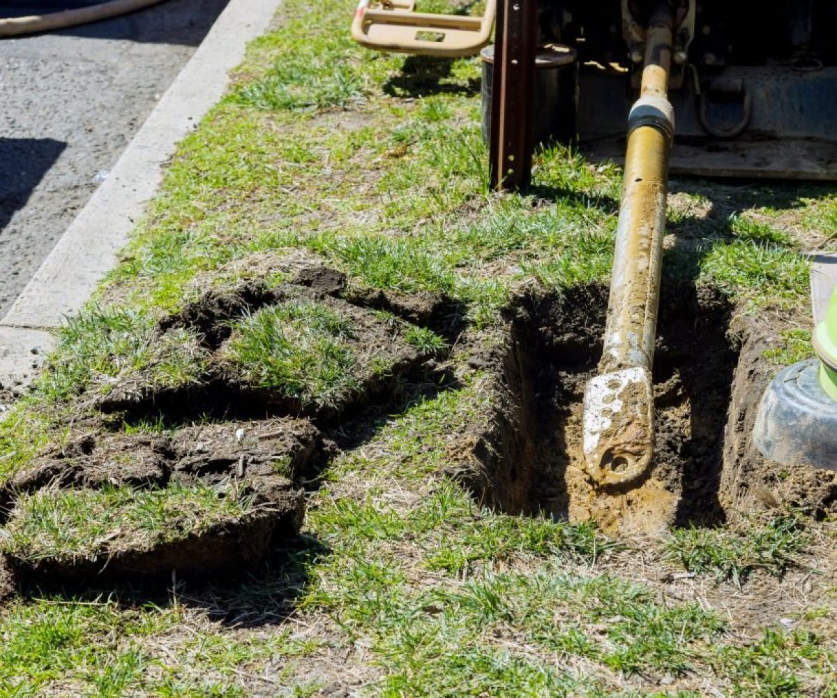 drilling-machine-work-process-with-horizontal-dire-2022-11-12-11-26-38-utc-1024x683